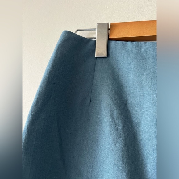 Carriere Blue Linen Mini Skirt - Picture 5 of 10